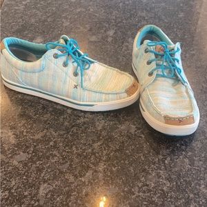Women’s Size 10 Twisted X shoes